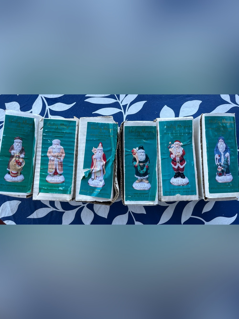 Vintage in box Heiliger Meyer Vintage Santa Figurine from around the world